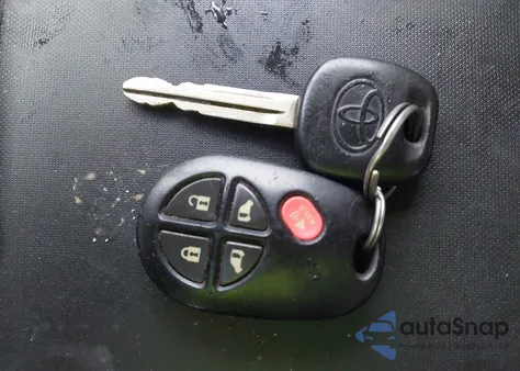 2011 Toyota Sienna Le V6 из США, поврежденный, VIN 5TDKK3DC1BS006205